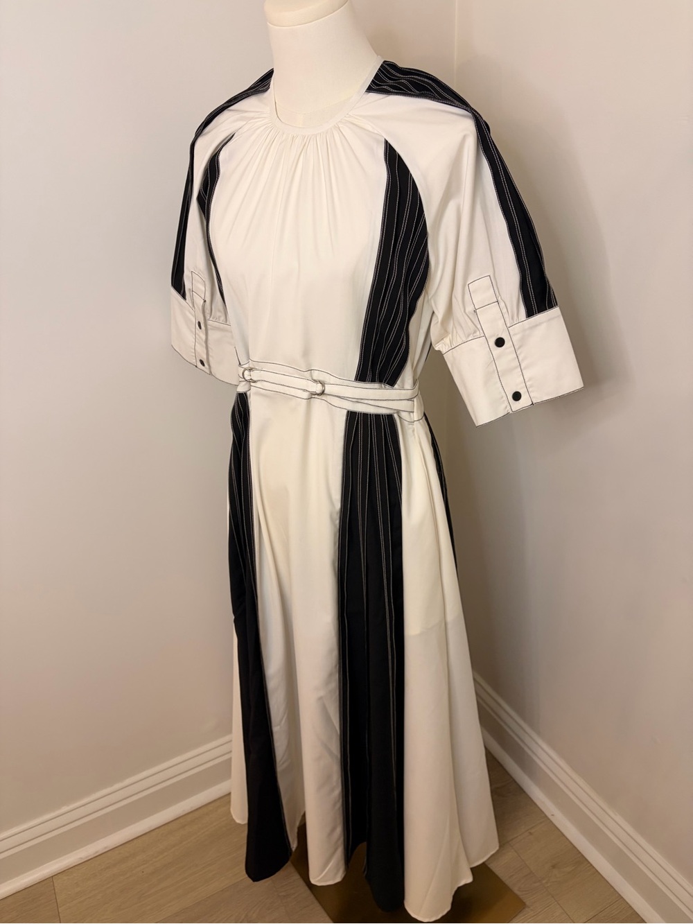 Lovebirds Cinched Colorblock A-Line Black & White Dress Size XS - Picture 5 of 13